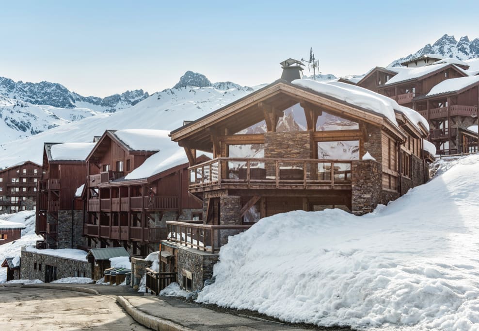 Our collection of chalets for your holidays in the French Alps